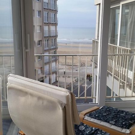 Zonnig En Gezellig Appartement Met Zijdelings Zeezicht En Zwembad In Koksijde Eksteriør bilde